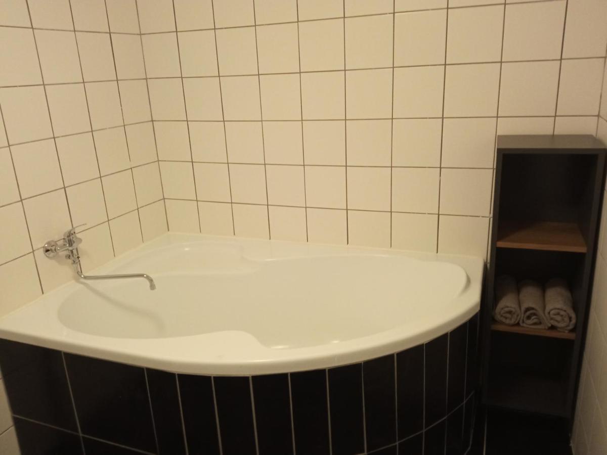 Apartman Hulin, Chrastany Екстериор снимка